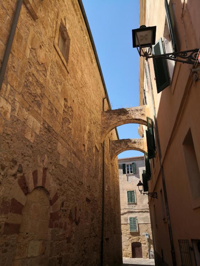 Old Town Apartment Alghero Exterior foto