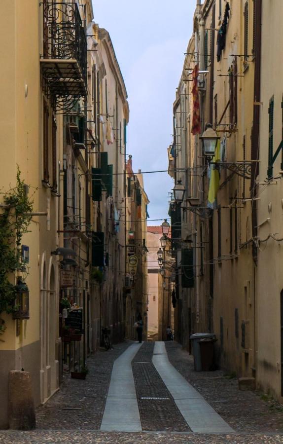 Old Town Apartment Alghero Exterior foto